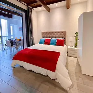 Appartamento Roberto's Apartment. Piazza Santa Croce. Firenze